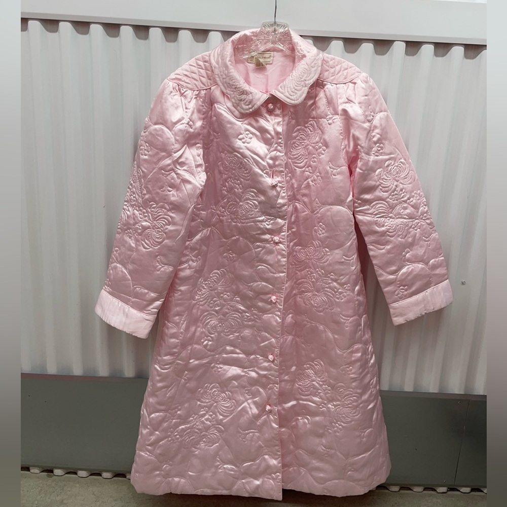 Vintage Preswick and Moore Pink Satin Quilted Women's Housecoat Robe Size Medium